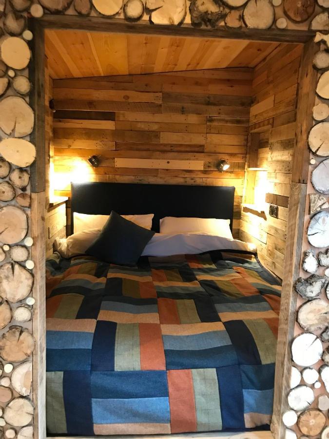 The Little Stable Hotel Corby Bagian luar foto