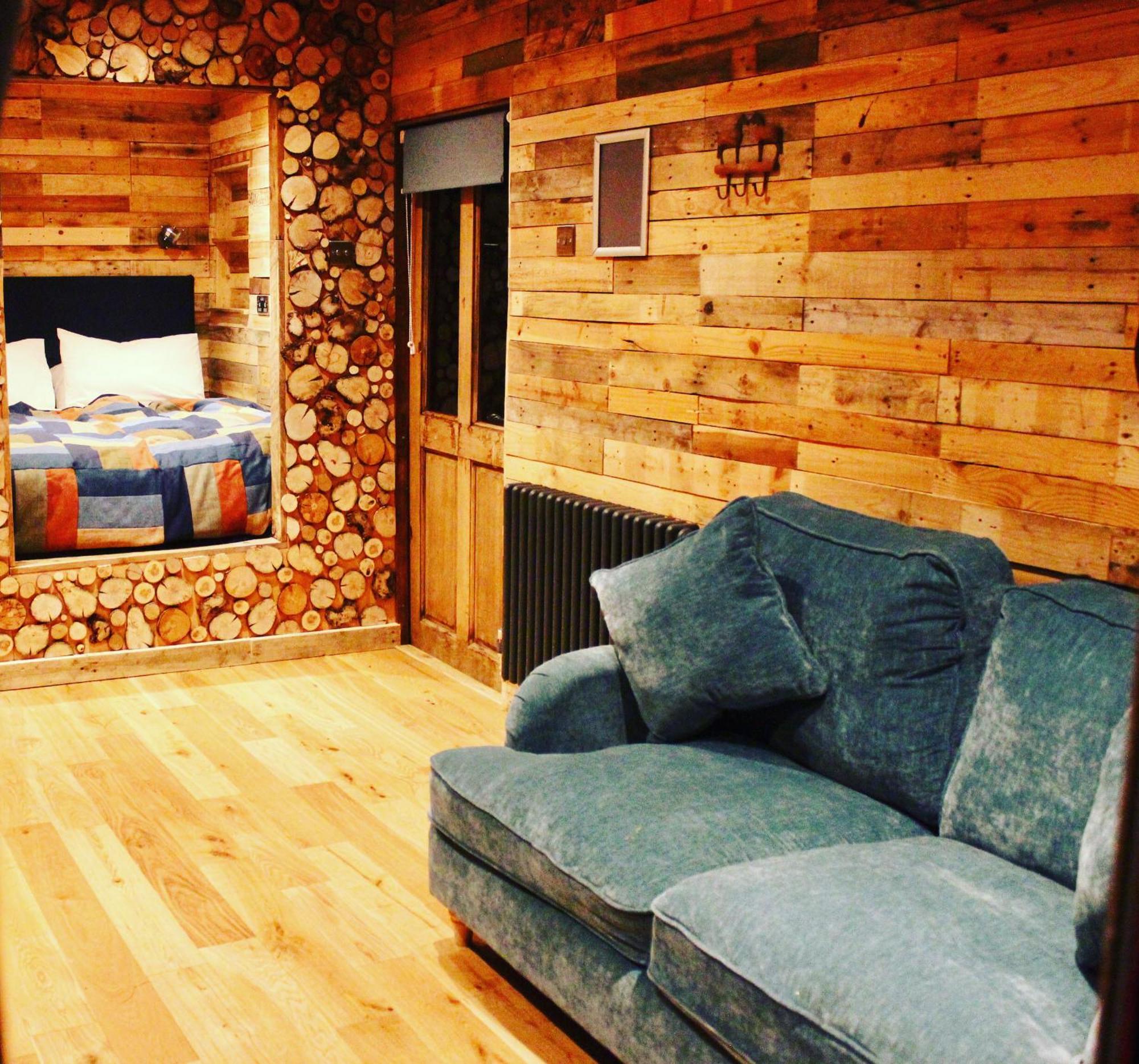 The Little Stable Hotel Corby Bagian luar foto